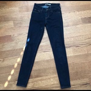 Levi’s 710 Super Skinny